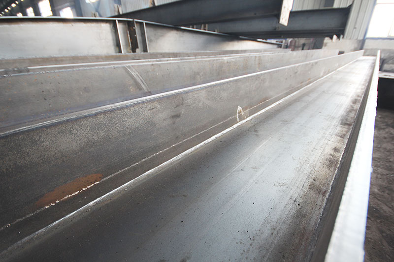 鋼結(jié)構(gòu)