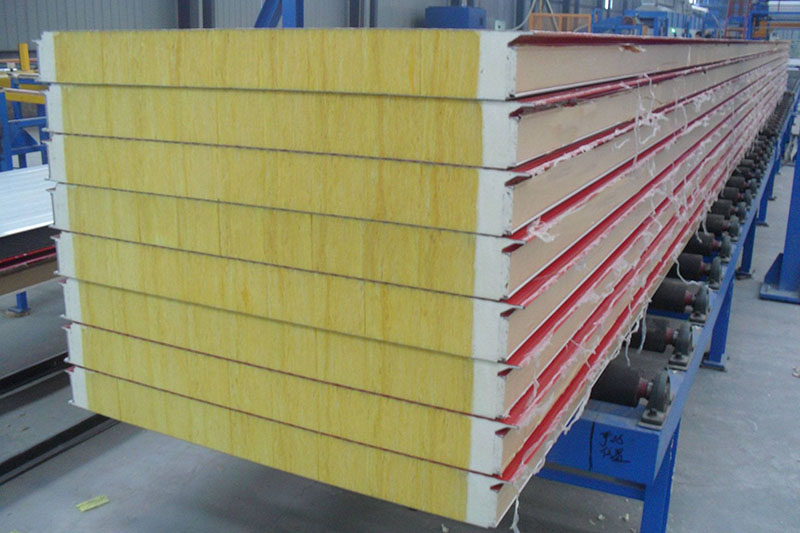 巖棉復(fù)合板